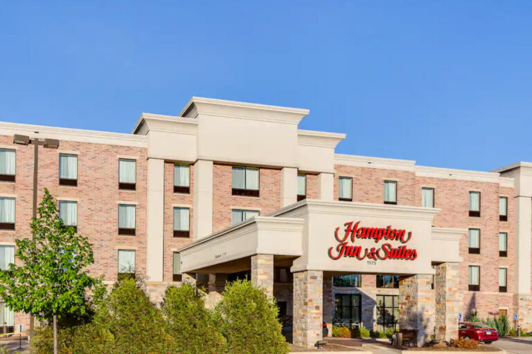 Hampton Inn & Suites of West Bend
